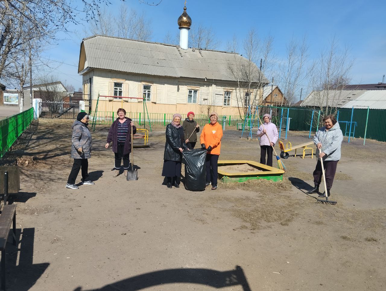 &quot;Совет ветеранов&quot; присоединился к Всероссийской неделе субботников.